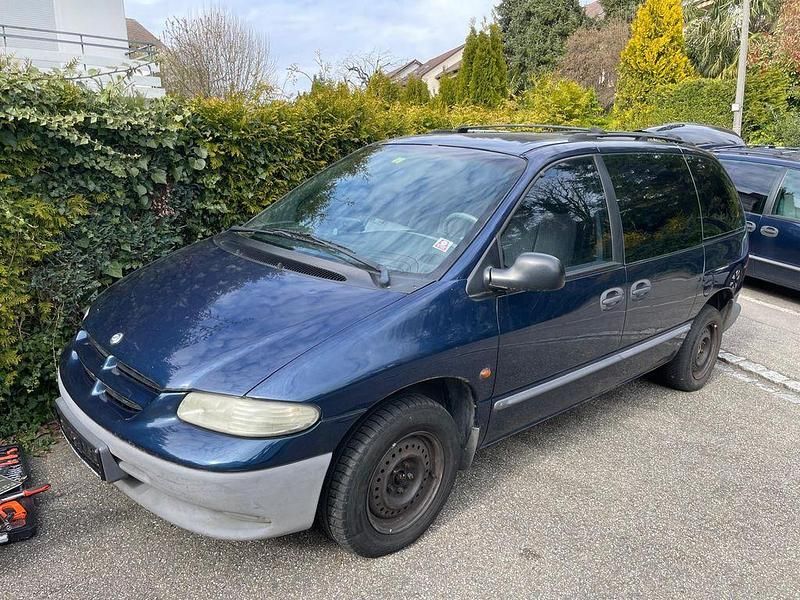 Gebraucht Chrysler Voyager 150 PS (110 kW) 2000 Blau Van / Kleinbus