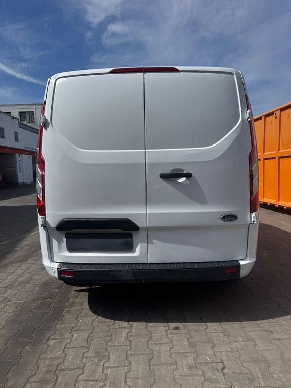 Gebraucht Ford Transit Custom 131 PS (96 kW) 2018 Weiß Van / Kleinbus
