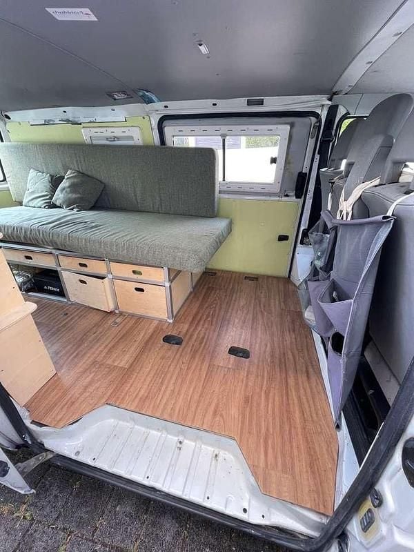 Weiß Gebraucht 2001 VW T4 Van | 4.000 € (Guter Preis) - Bild 1/4