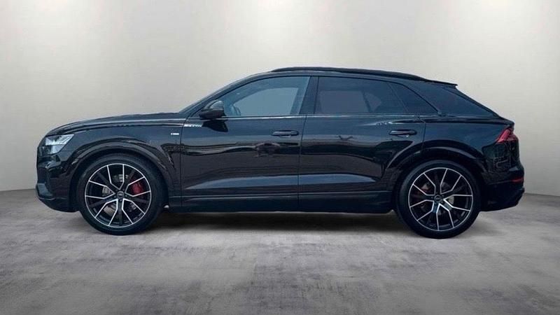 Gebraucht Audi Q8 Competition 286 PS (210 kW) 2022 Schwarz SUV