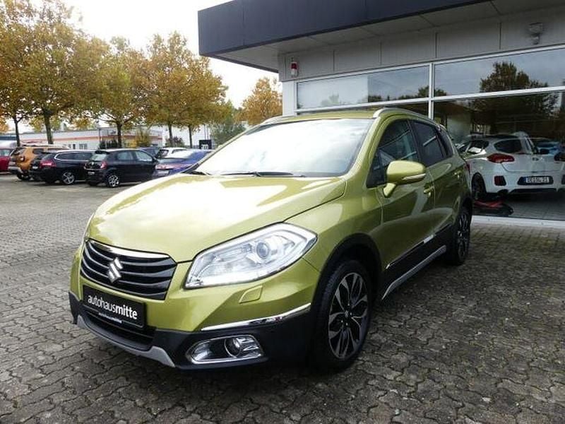 Grün Gebraucht 2014 Suzuki SX4 S-Cross Comfort SUV | 12.800 € (Fairer Preis) - Bild 1/4