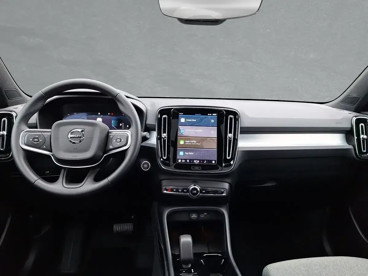 Gebraucht Volvo XC40 Plus 163 PS (119 kW) 2025 Andere SUV