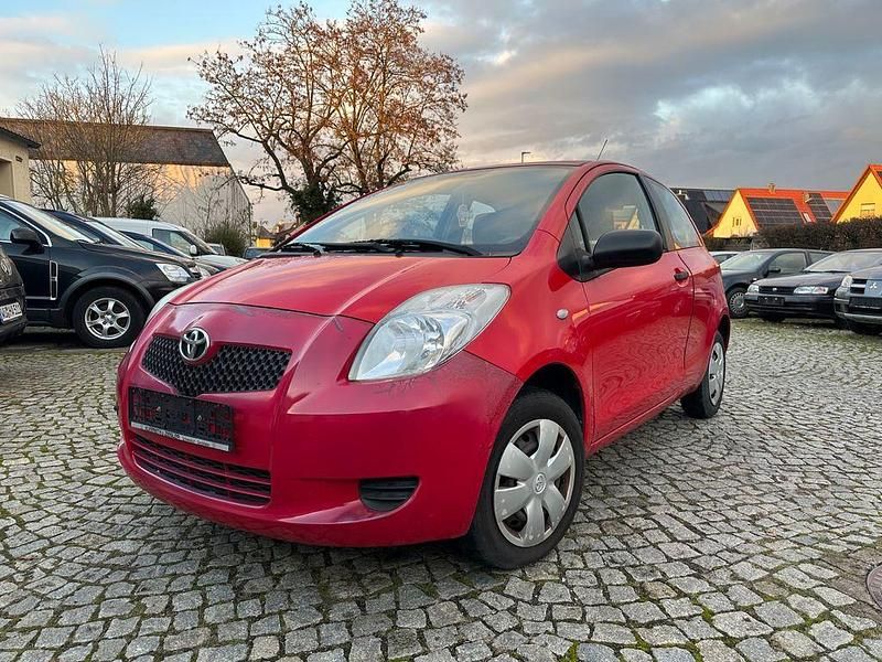 Rot Gebraucht 2008 Toyota Yaris Basis Kleinwagen | 999 € (Guter Preis) - Bild 1/4