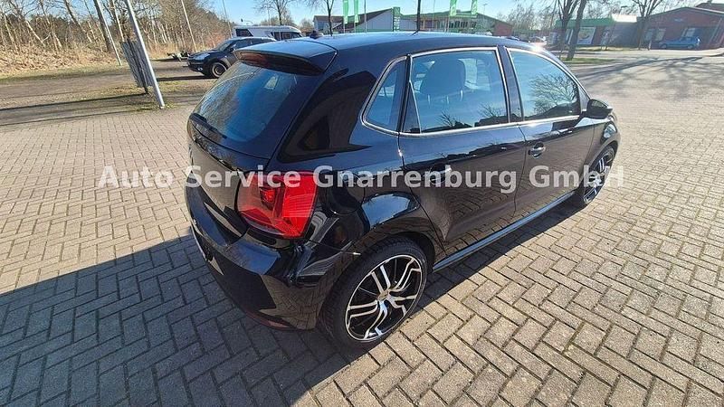 Gebraucht VW Polo Trendline 60 PS (44 kW) 2017 Schwarz Kleinwagen