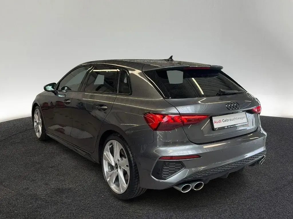 Gebraucht Audi S3 Sport 310 PS (228 kW) 2024 6y daytonagrau perleffekt (metallic) Limousine