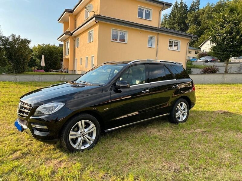 Schwarz Gebraucht 2012 Mercedes ML350 SUV | 17.900 € (Guter Preis) - Bild 1/4