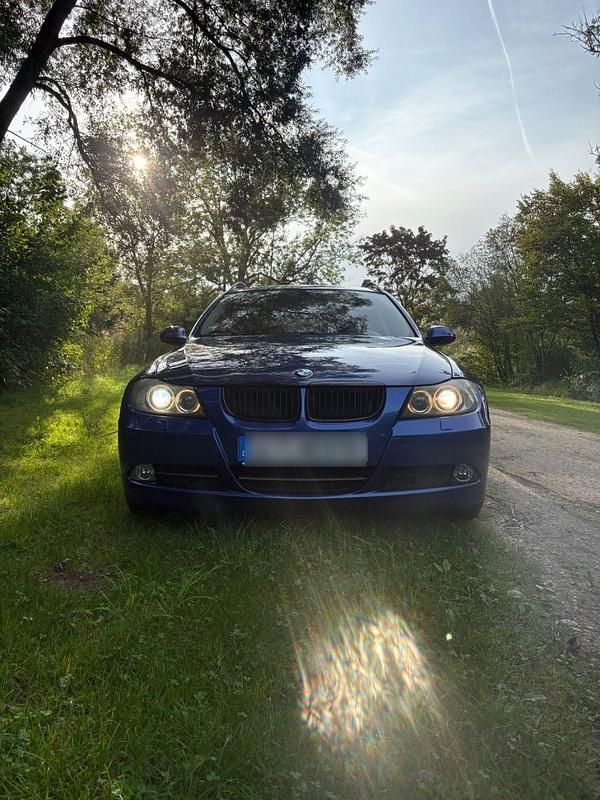 Blau Gebraucht 2007 BMW 325 Basis Kombi | 3.900 € (Guter Preis) - Bild 1/4
