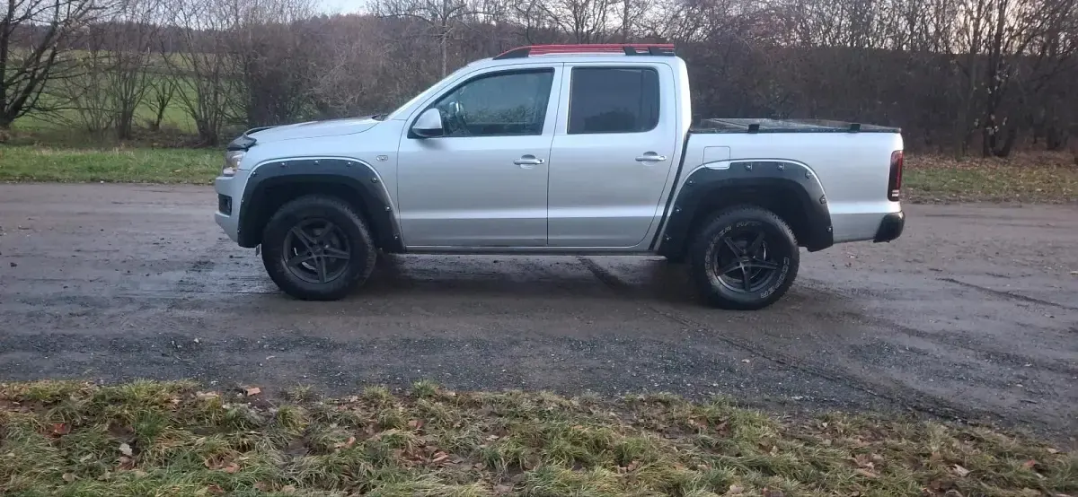 Gebraucht VW Amarok 122 PS (89 kW) 2011 Silber Pickup