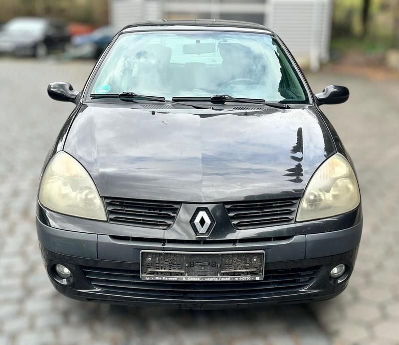 Gebraucht Renault Clio II 75 PS (55 kW) 2004 Schwarz Kleinwagen