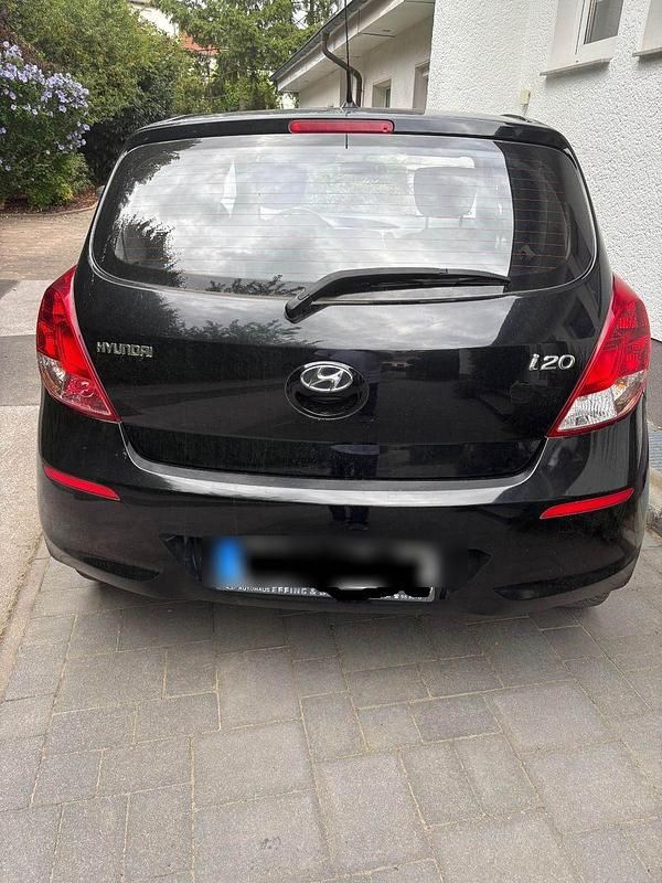 Schwarz Gebraucht 2013 Hyundai i20 Classic Kleinwagen | 2.999 € (Guter Preis) - Bild 1/4