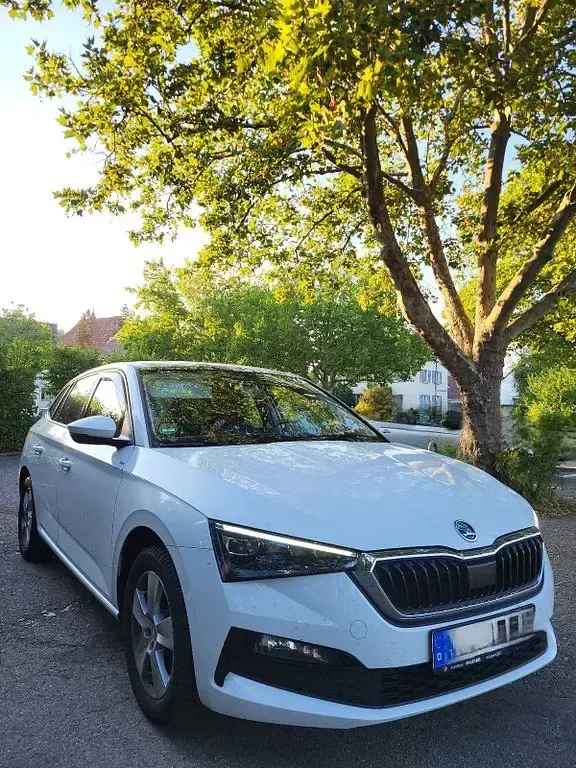 Gebraucht Skoda Scala Style 150 PS (110 kW) 2021 Weiß Kleinwagen