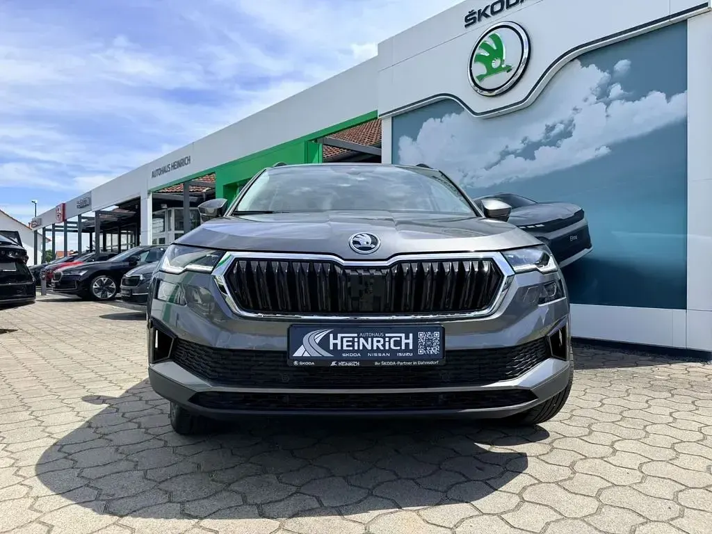 Gebraucht Skoda Karoq Tour 116 PS (85 kW) 2025 Graphitegrau metallic SUV