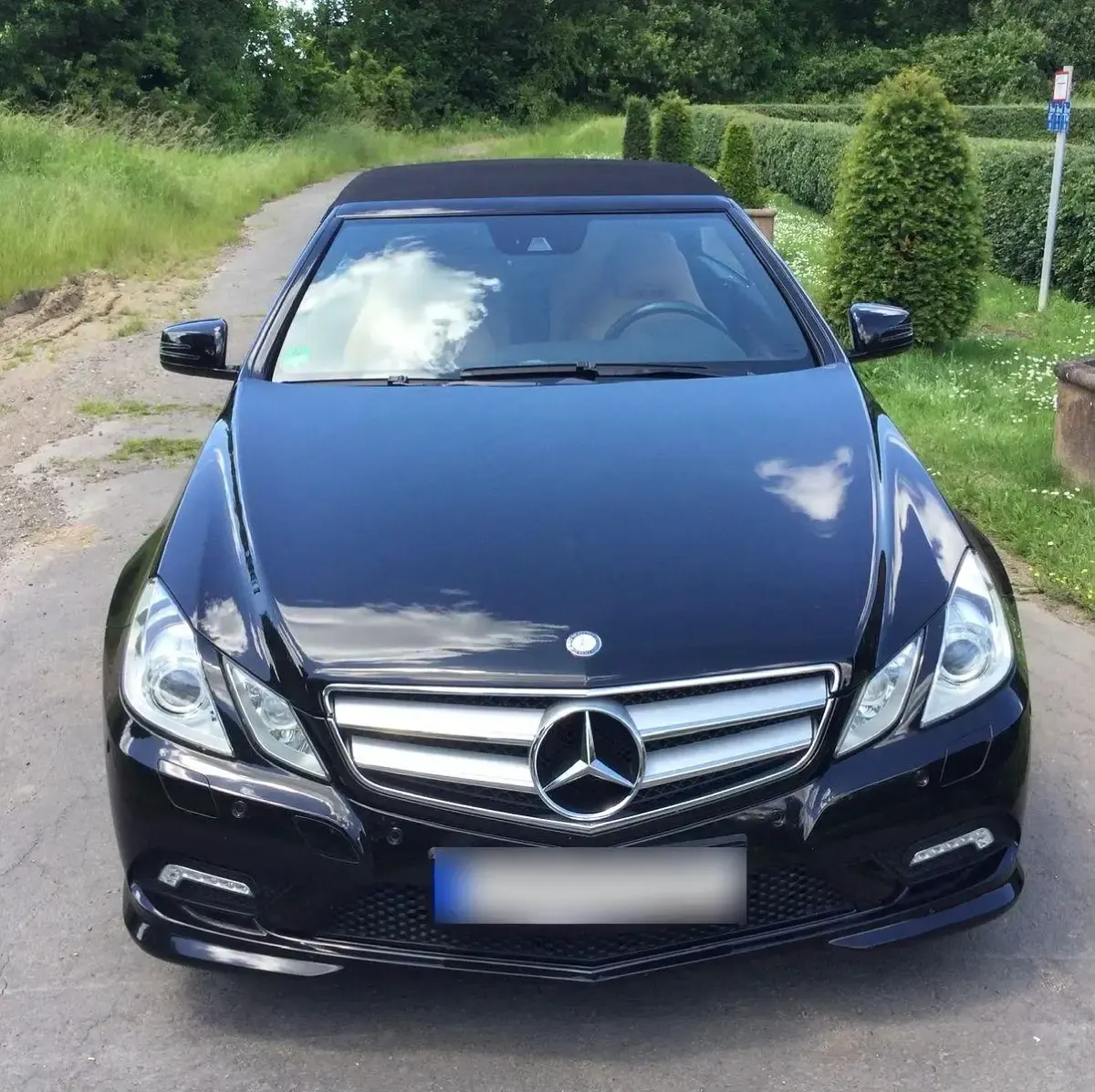 Gebraucht Mercedes E250 AMG line 204 PS (150 kW) 2011 Schwarz Cabrio