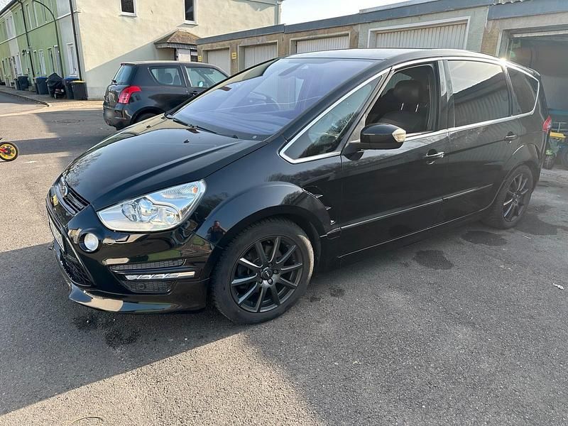 Gebraucht Ford S-MAX Titanium S 200 PS (147 kW) 2013 Schwarz Van / Kleinbus