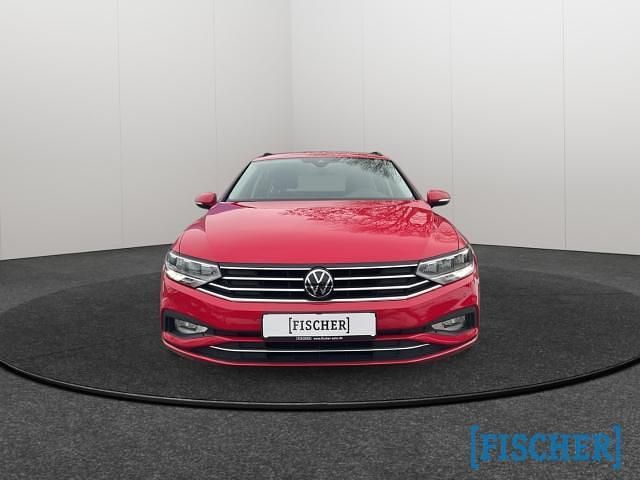 Gebraucht VW Passat Business 122 PS (89 kW) 2023 Rot Kombi