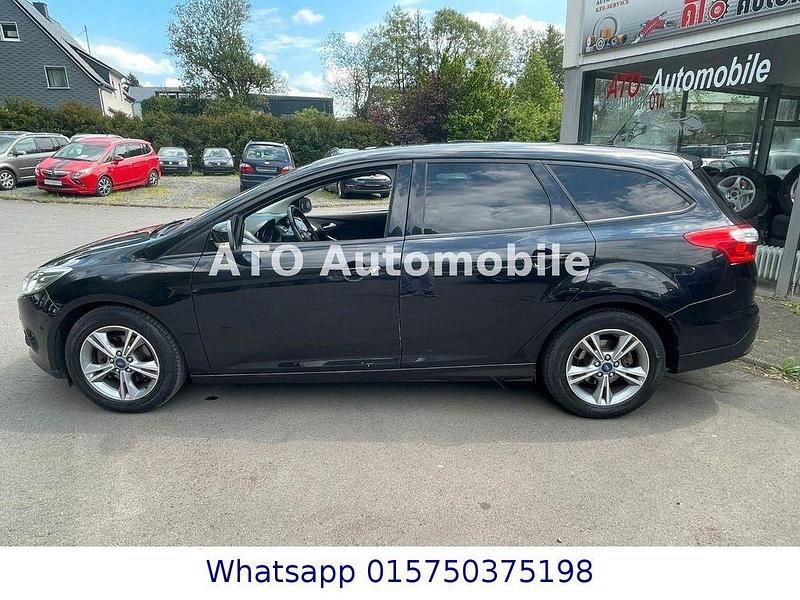Gebraucht Ford Focus Trend 125 PS (91 kW) 2013 Schwarz Coupé