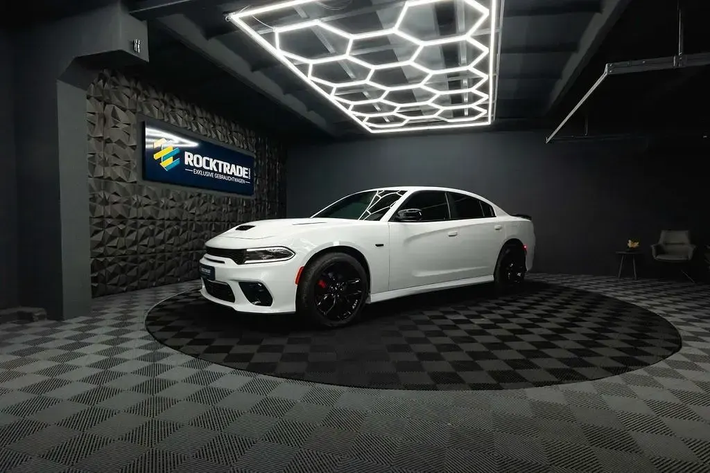 Gebraucht Dodge Charger 305 PS (224 kW) 2022 Weiß Limousine