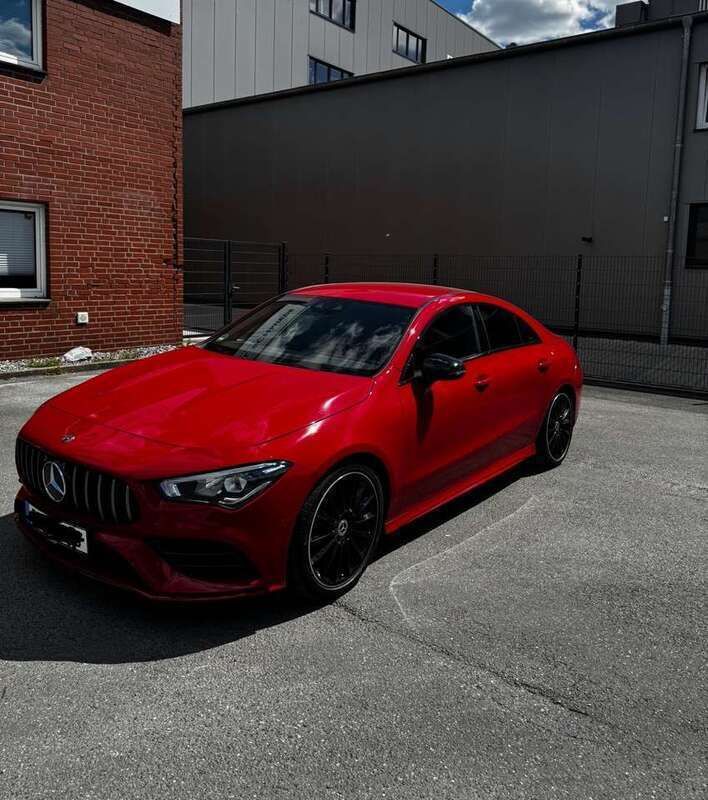 Rot Gebraucht 2019 Mercedes CLA180 Limousine | 27.999 € (Teuer) - Bild 1/4