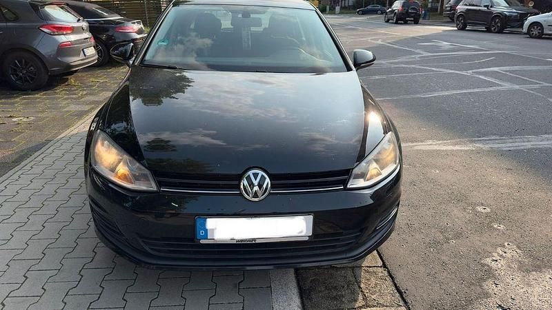 Schwarz Gebraucht 2014 VW Golf VII Trendline Kombi | 7.300 € (Fairer Preis) - Bild 1/4