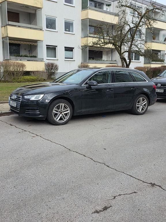 Gebraucht Audi A4 Ambiente 190 PS (139 kW) 2017 Schwarz Kombi