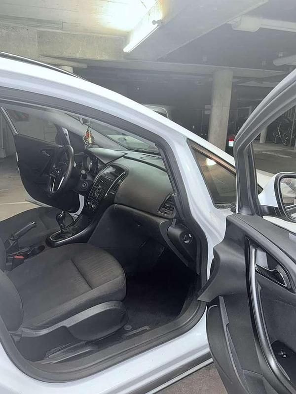 Gebraucht Opel Astra 110 PS (80 kW) 2010 Kombi