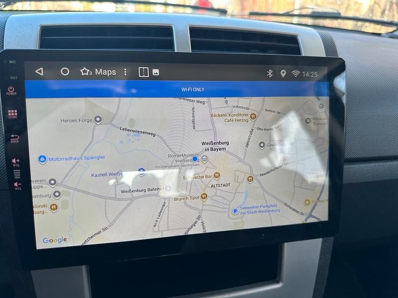 Gebraucht Dodge Caliber 140 PS (102 kW) 2011 Schwarz Kleinwagen