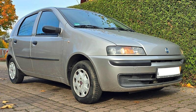 Silber Gebraucht 2001 Fiat Punto Kleinwagen | 1.200 € (Fairer Preis) - Bild 1/4