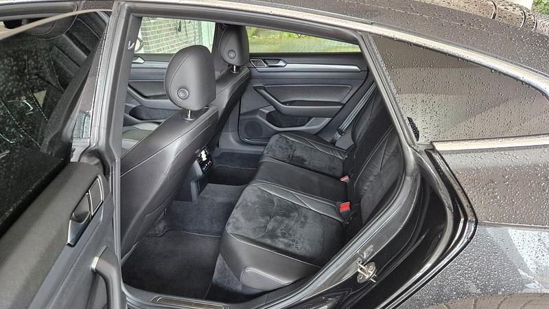 Gebraucht VW Arteon R-line 190 PS (139 kW) 2018 Grau Kleinwagen