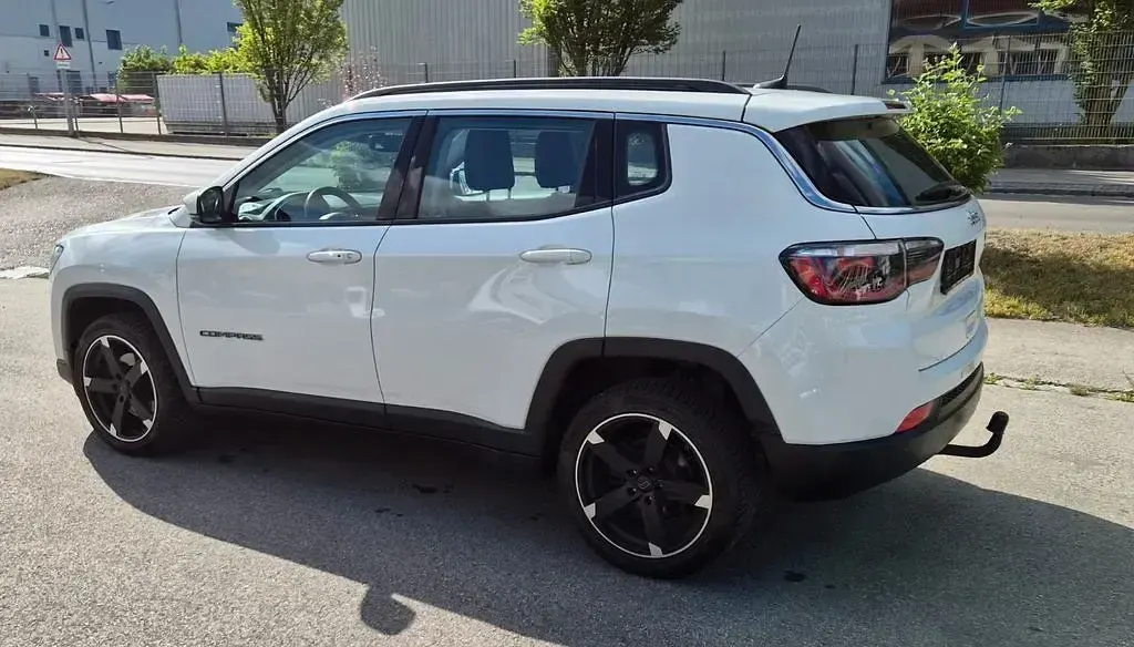 Gebraucht Jeep Compass Longitude 150 PS (110 kW) 2020 Weiß SUV