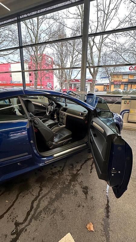 Gebraucht Opel Astra Cabriolet 141 PS (103 kW) 2006 Blau Cabrio