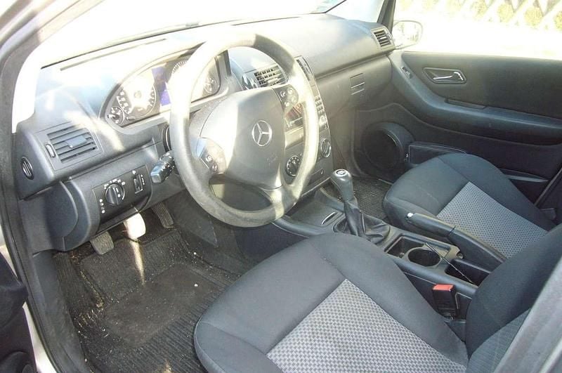 Gebraucht Mercedes A150 Classic 95 PS (69 kW) 2007 Bronze Limousine