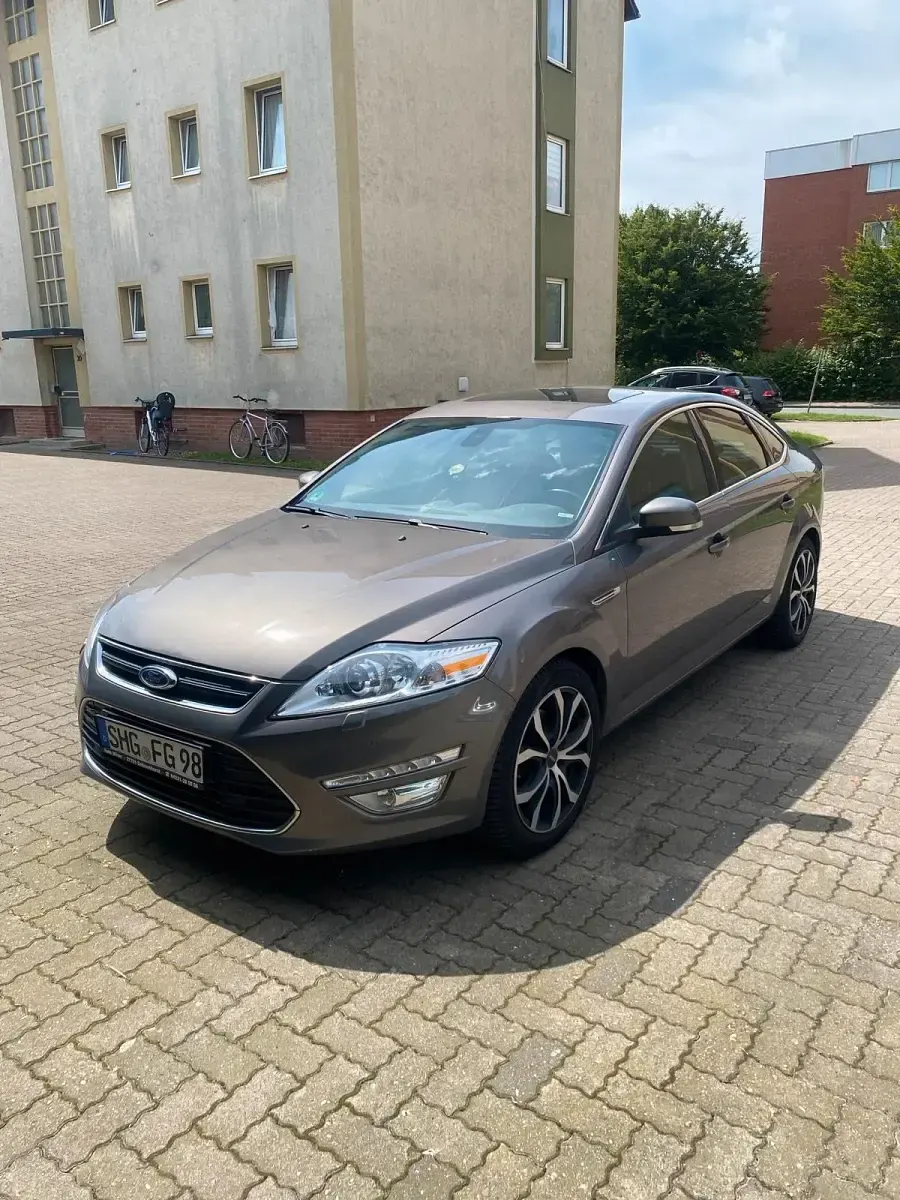 Gebraucht Ford Mondeo 239 PS (175 kW) 2012 Braun Limousine