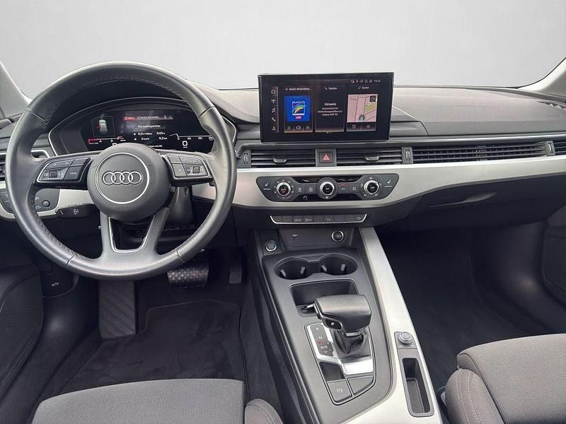 Gebraucht Audi A4 Advanced Plus 163 PS (119 kW) 2022 Ibisweiß Kombi