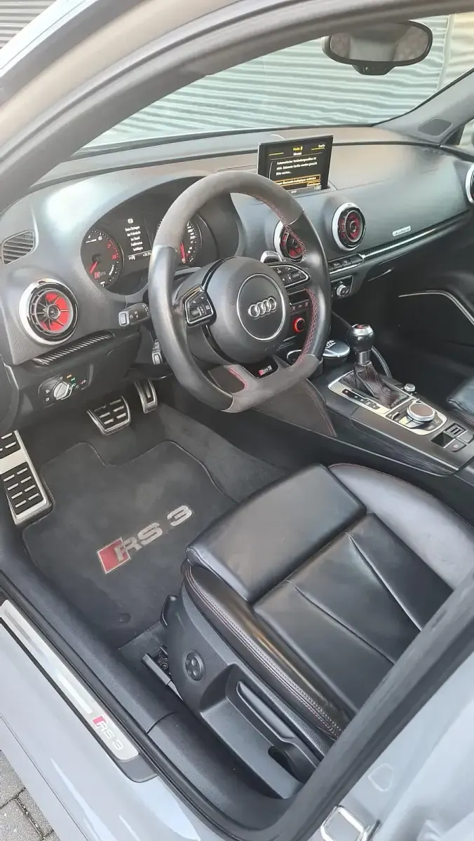 Gebraucht Audi RS3 367 PS (269 kW) 2015 Grau Limousine