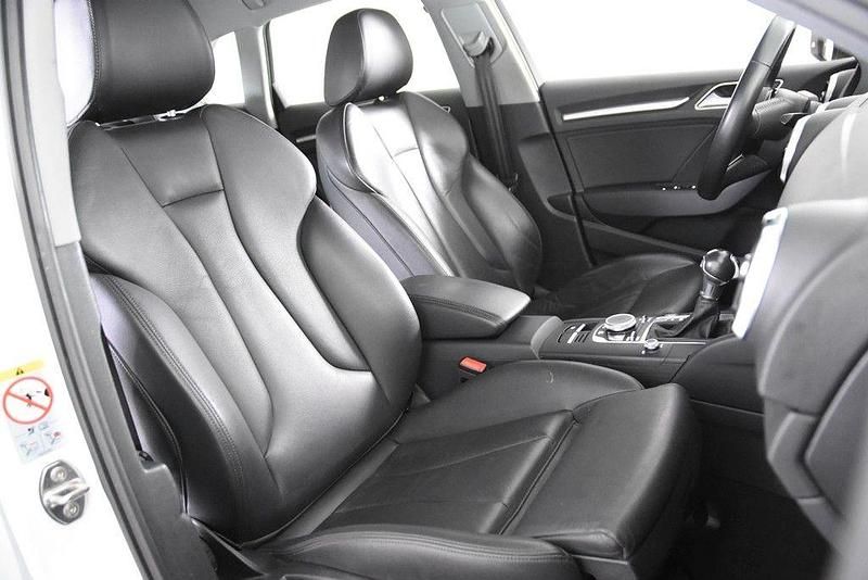 Gebraucht Audi A3 Sport 204 PS (150 kW) 2020 Weiß Limousine