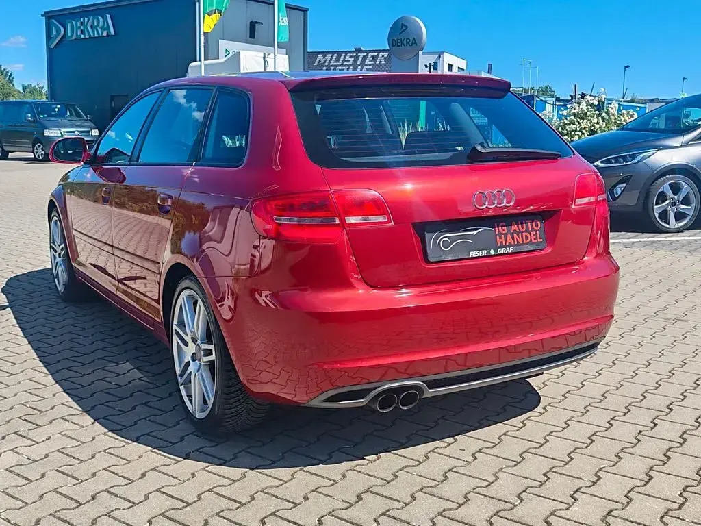 Gebraucht Audi A3 S-Line 125 PS (91 kW) 2010 Rot Kleinwagen