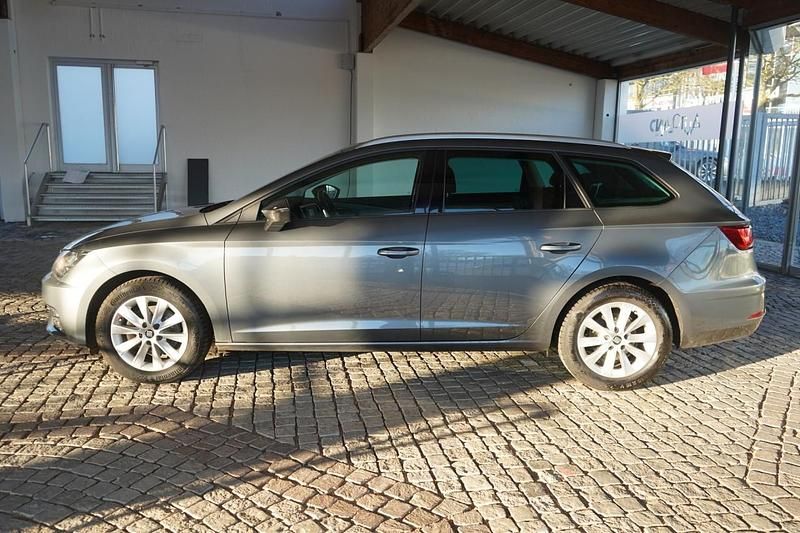 Gebraucht Seat Leon ST 125 PS (91 kW) 2017 Grau Kombi