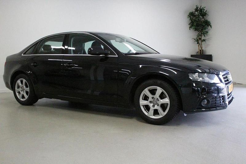 Gebraucht Audi A4 Business 120 PS (88 kW) 2010 Schwarz Limousine