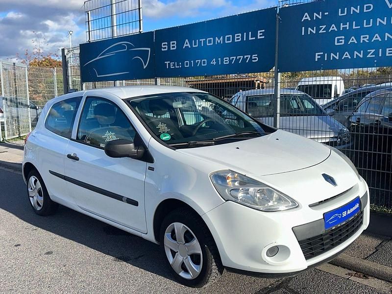 Weiß Gebraucht 2011 Renault Clio II Expression Kleinwagen | 3.500 € (Fairer Preis) - Bild 1/4