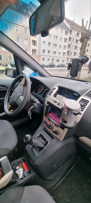 Gebraucht Opel Zafira 125 PS (91 kW) 2008 Schwarz Van / Kleinbus