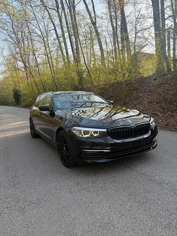 Gebraucht BMW 520 190 PS (139 kW) 2019 Schwarz Kombi