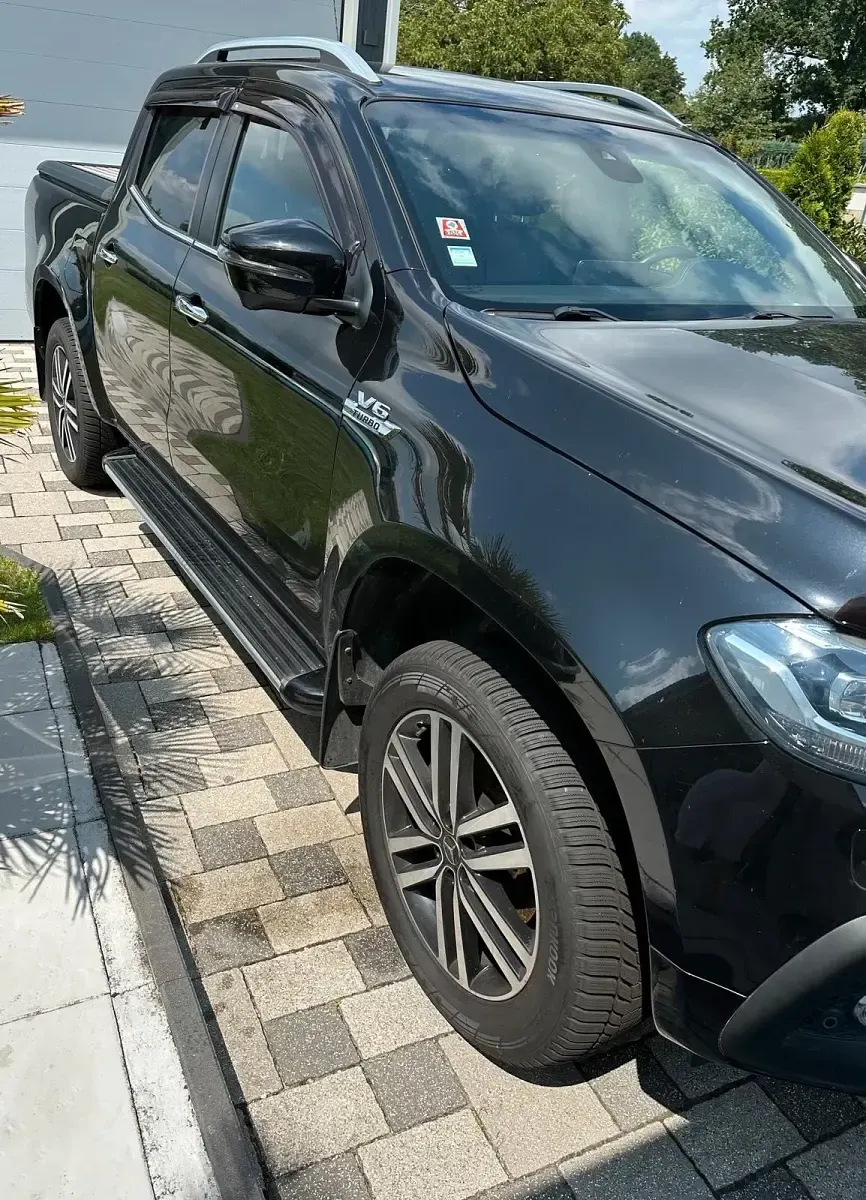 Gebraucht Mercedes X350 258 PS (189 kW) 2019 Schwarz Pickup