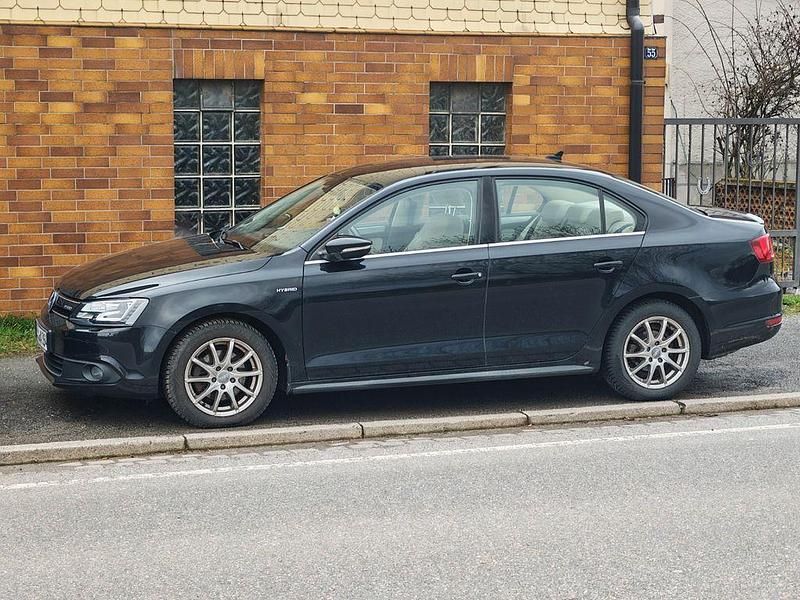 Gebraucht VW Jetta Highline 170 PS (125 kW) 2012 Schwarz Limousine