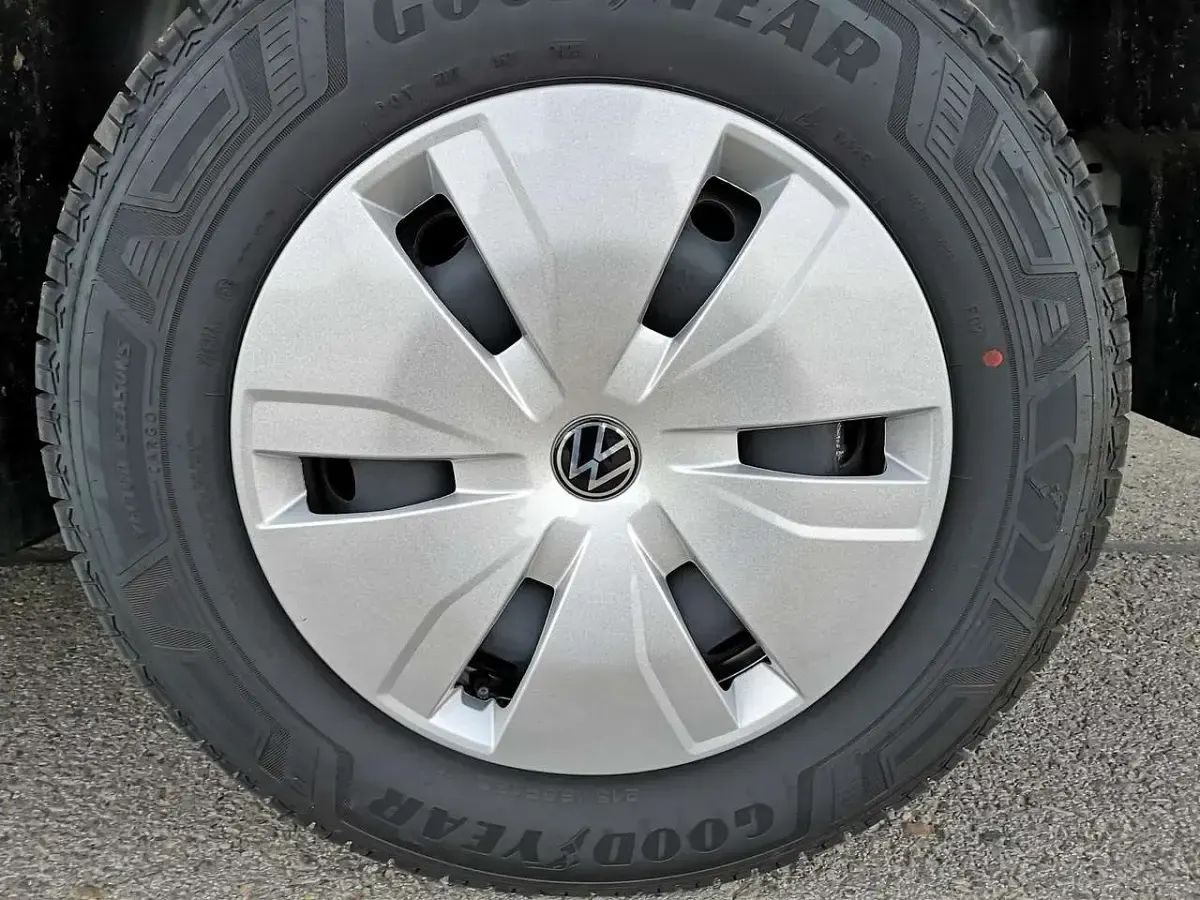 Neu VW T7 100 kW (136 PS) 2026 Light grey metallic Van