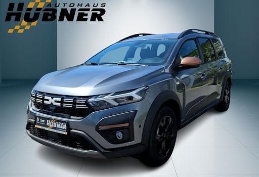 Grau Gebraucht 2024 Dacia Jogger Extreme Van / Kleinbus | 24.980 € (Fairer Preis) - Bild 1/4