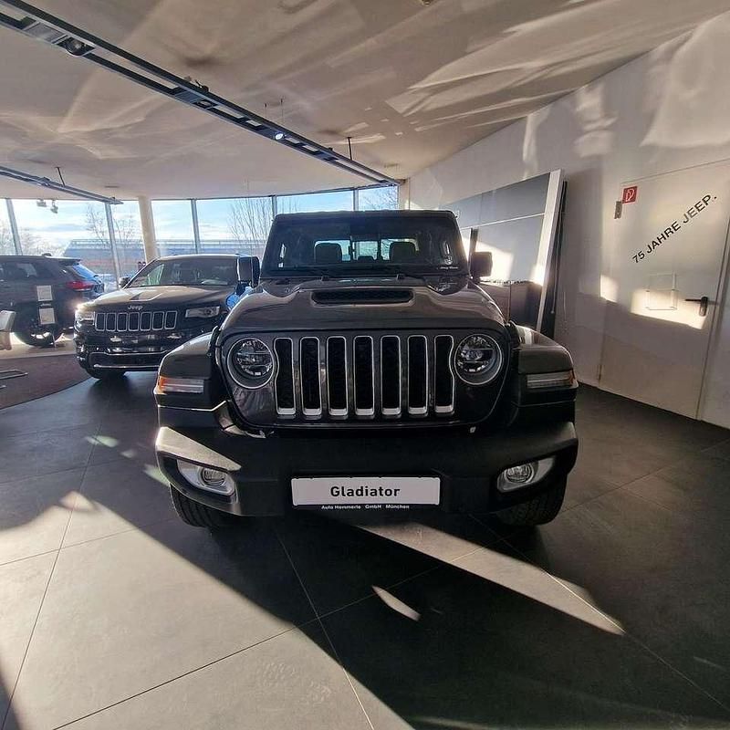 Gebraucht Jeep Gladiator Overland 264 PS (194 kW) 2022 Grau Pickup