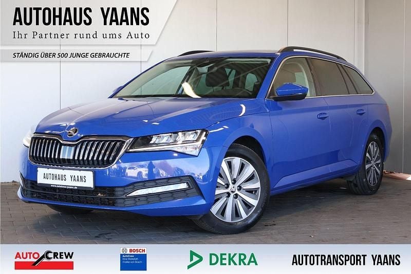 Gebraucht Skoda Superb Ambition 150 PS (110 kW) 2022 Blau Kombi