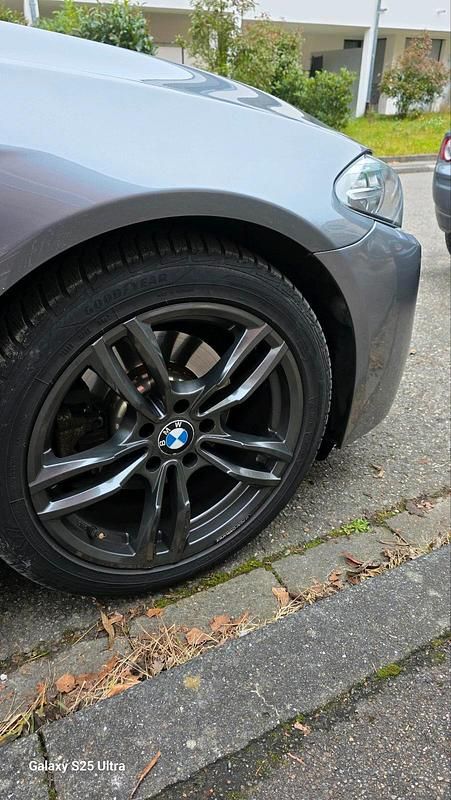 Gebraucht BMW 520 M Performance 190 PS (139 kW) 2016 Grau Kombi