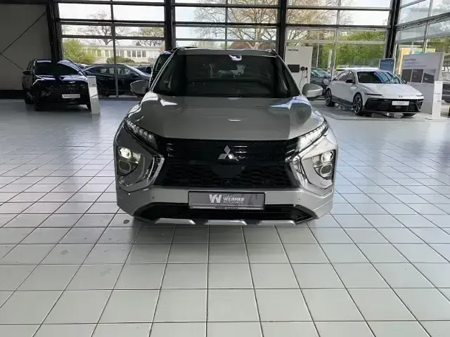 Gebraucht Mitsubishi Eclipse Cross Plus 188 PS (138 kW) 2022 Silber SUV