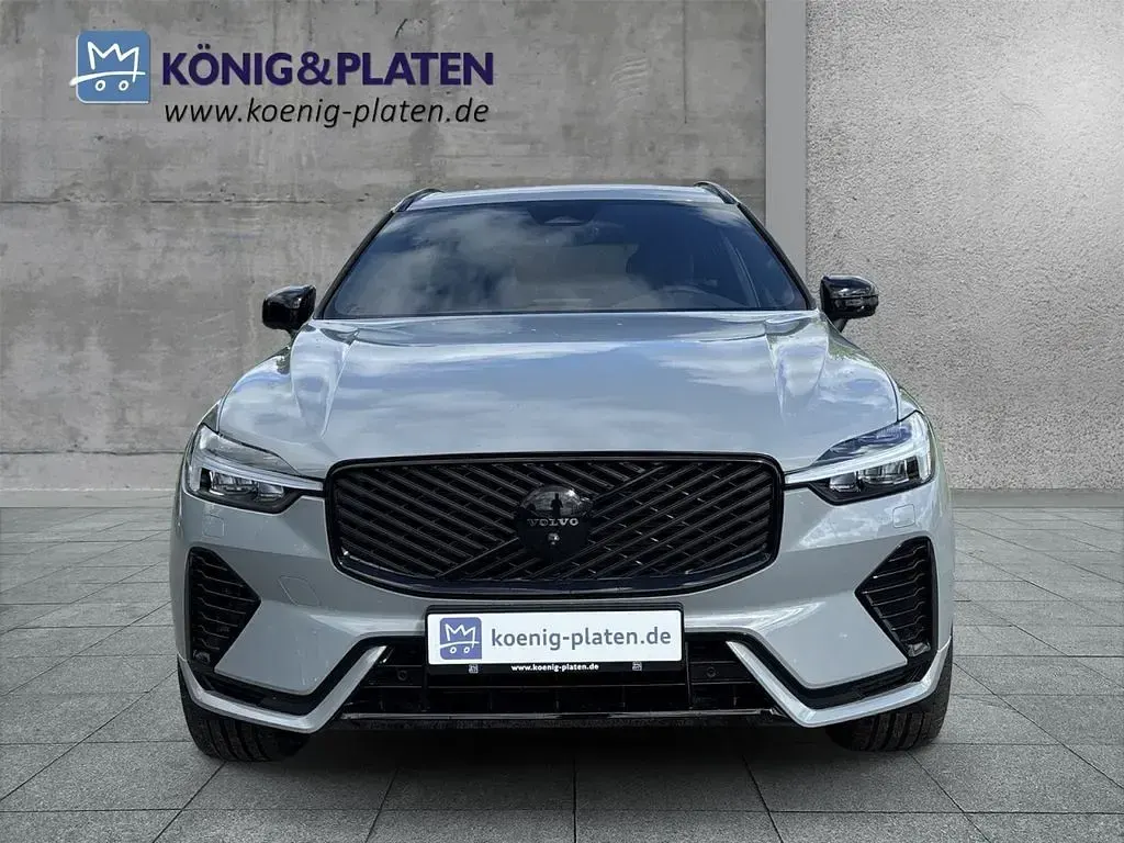 Neu Volvo XC60 Plus 349 PS (256 kW) 2026 Grau SUV